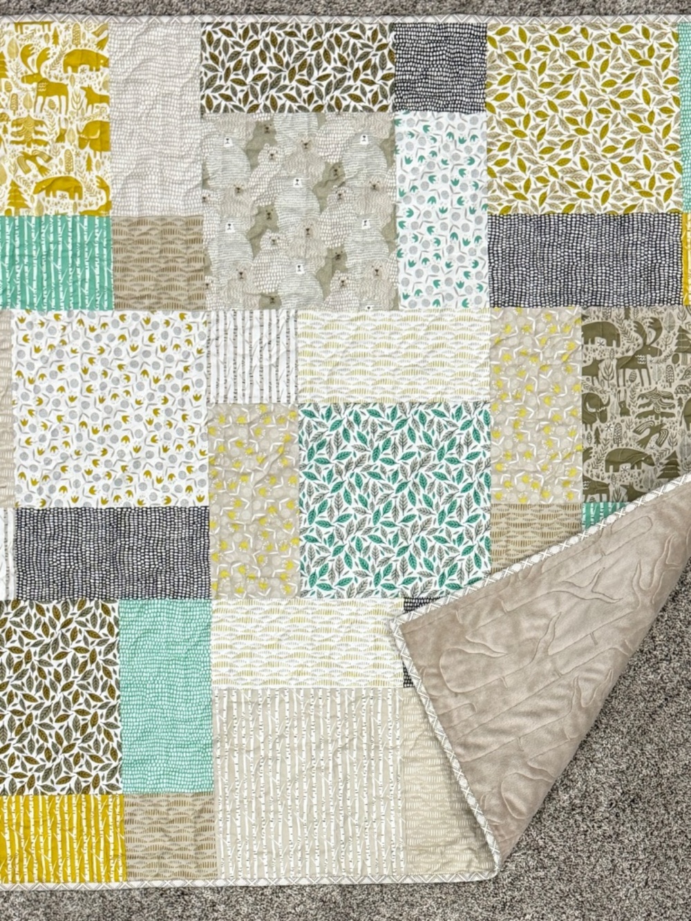 Baby Boy Quilt Handmade Blanket Bears Animal Minky Cuddle Back 41"x41" Green Tan